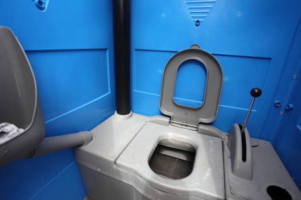 Best Restroom trailer rental cost  in Lake Linden, MI